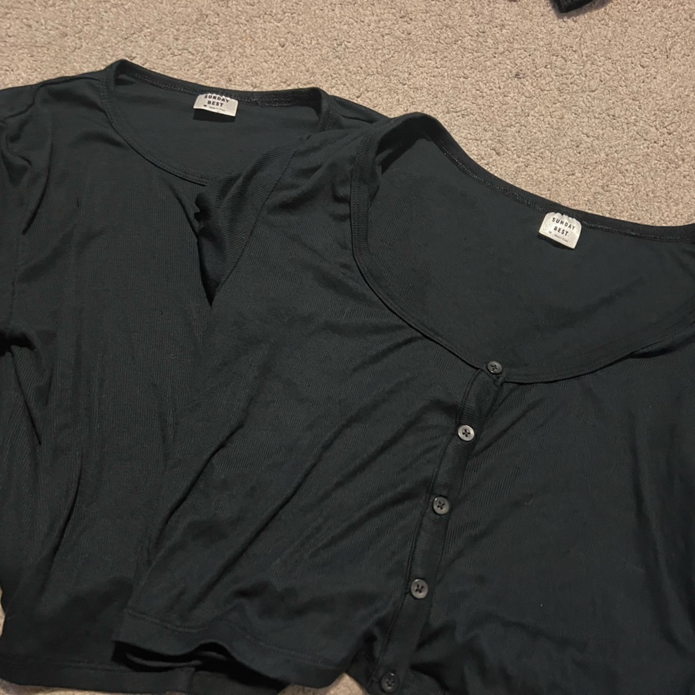 Aritzia Sunday Best tees